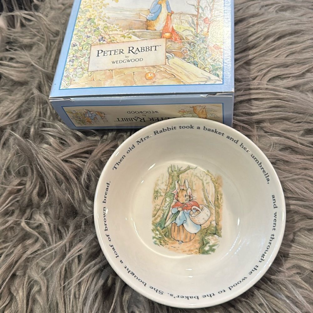 vintage Peter Rabbit  bowl by Wedgwood - Picture 2 of 5
